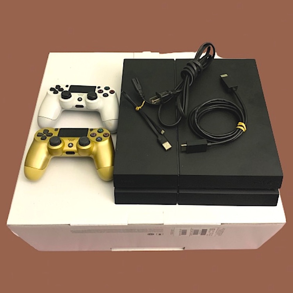 Playstation 4 — 500GB